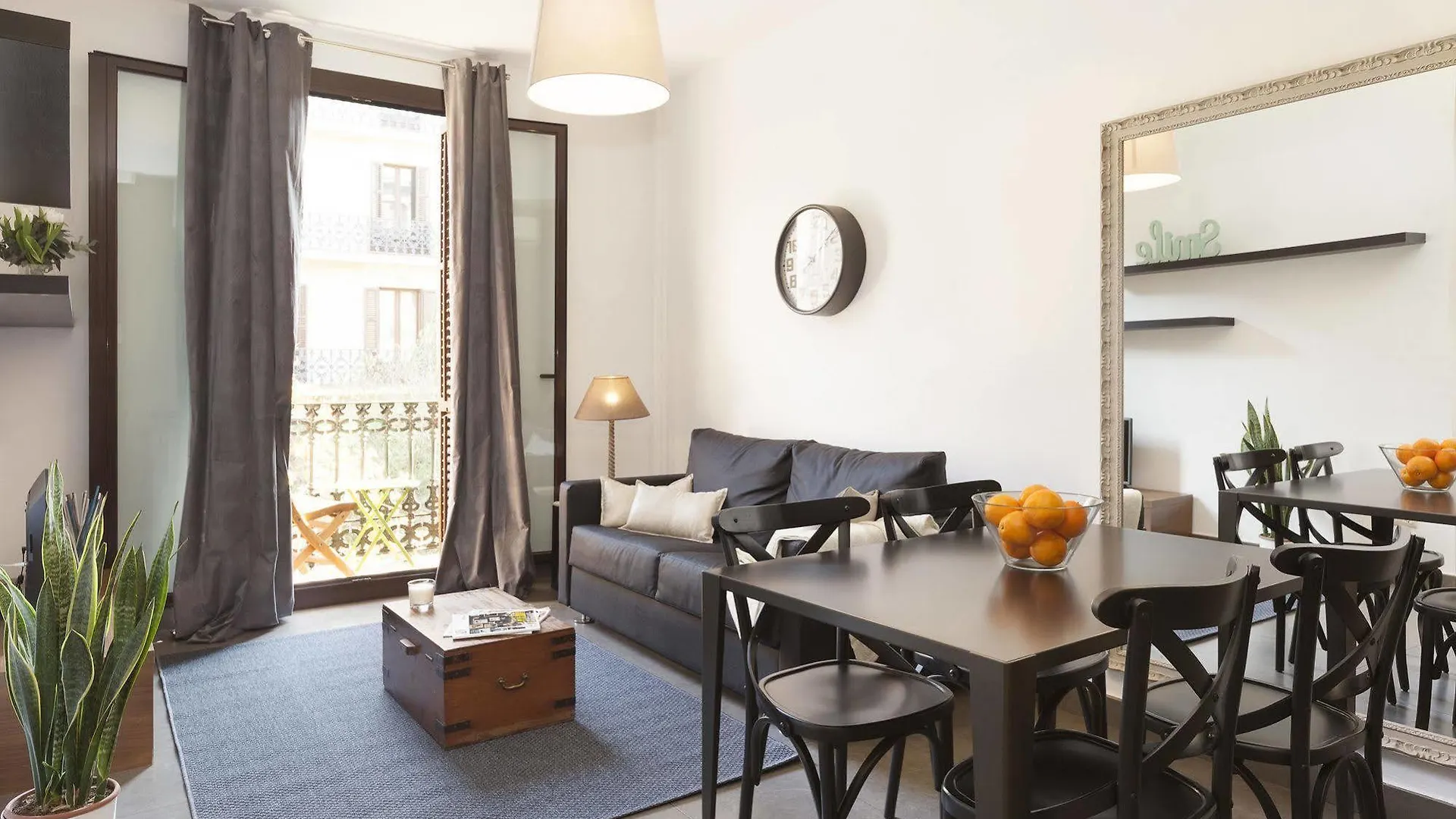 Easy Sleep Gaudi Terrace Daire Barselona