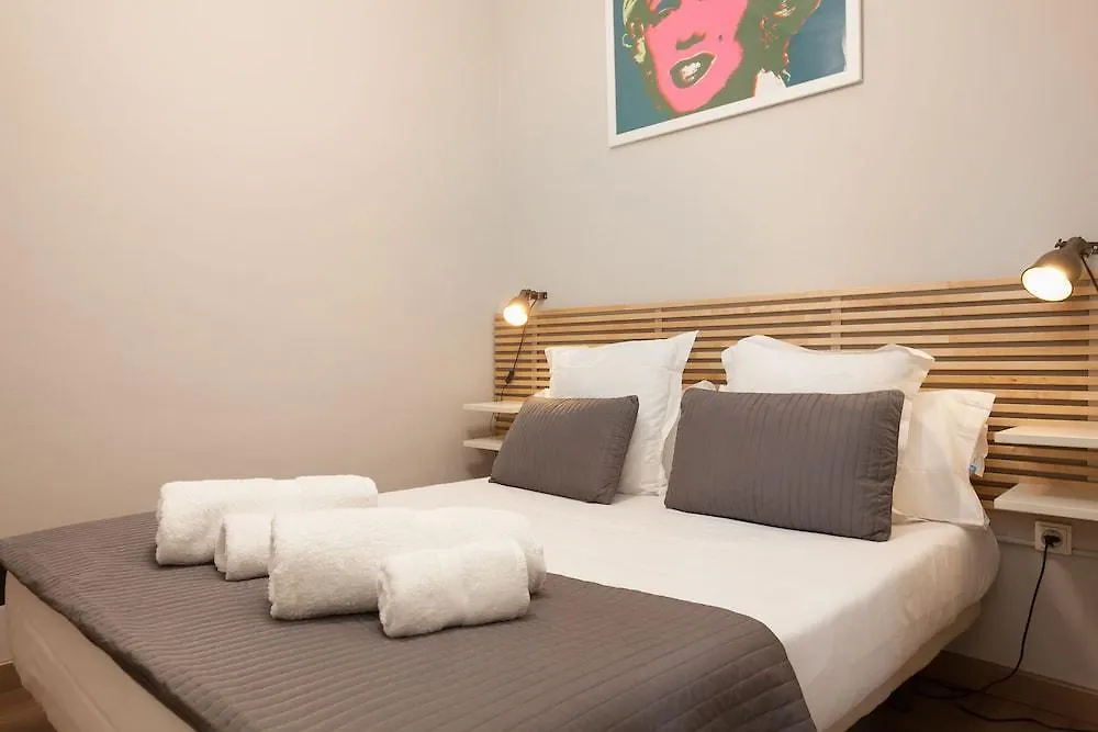 Easy Sleep Gaudi Terrace Daire Barselona